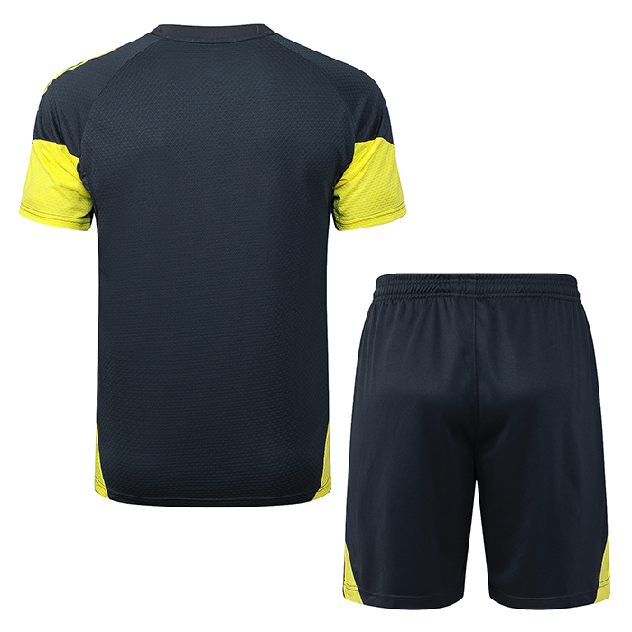 Chandal del Real Madrid Manga Corta 25-26 Negro Amarillo - Pantalon Corto